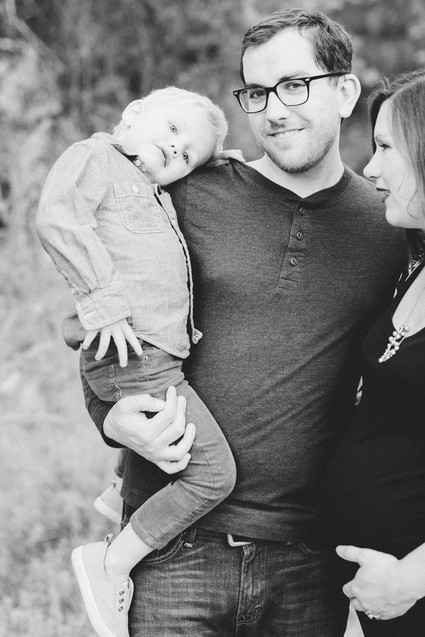 Rustic fall family maternity photos