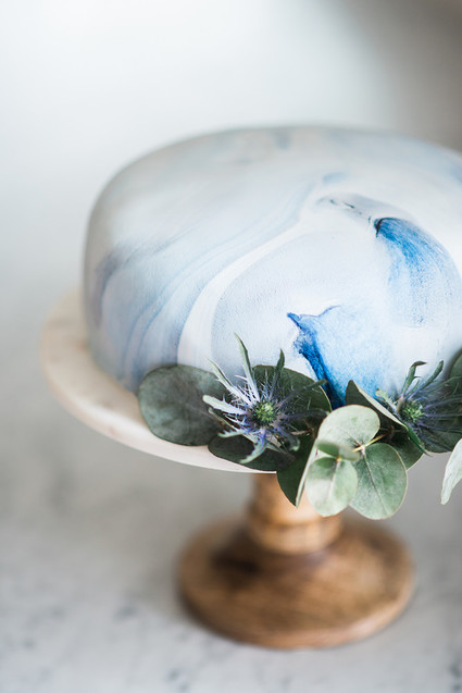 Marbled wedding cake