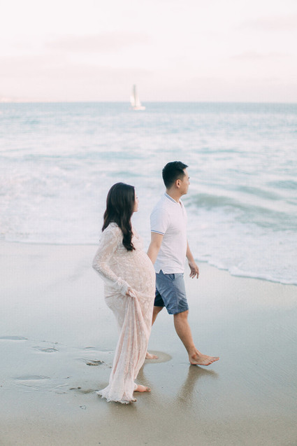romantic laguna beach maternity photos