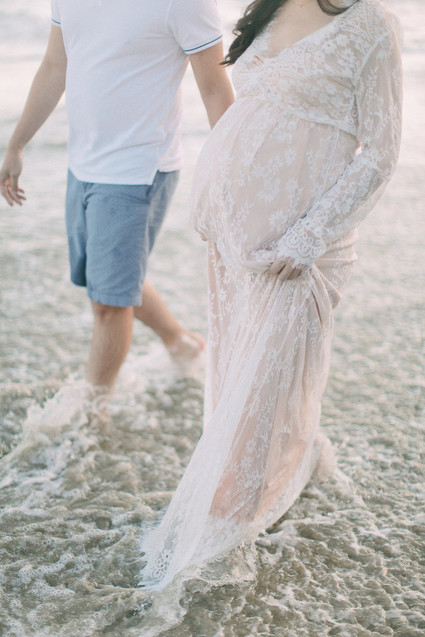 romantic laguna beach maternity photos