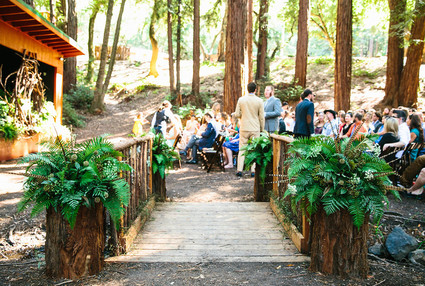 Rustic ceremony decor
