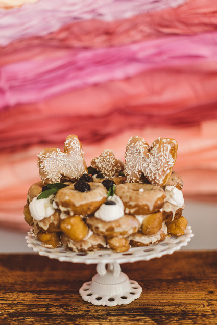 Donut cake