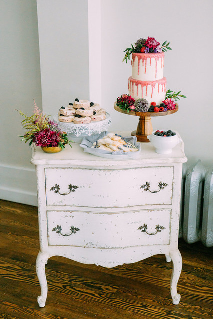 Dessert bar