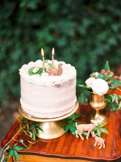 semi naked cake