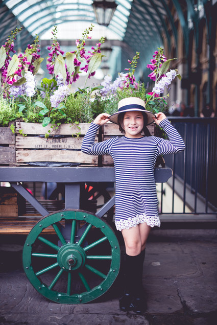 Sweet sisters shoot in London
