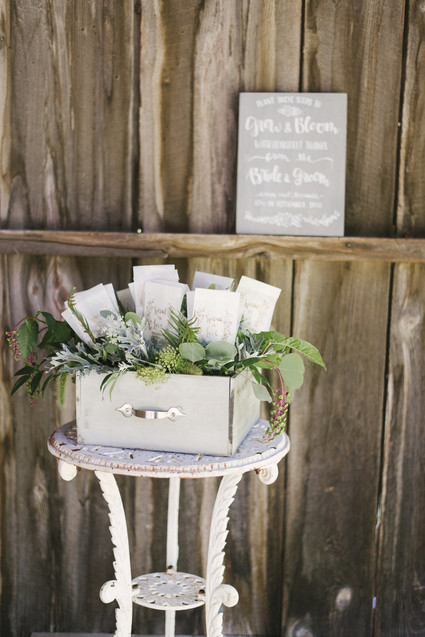 Rustic wedding decor