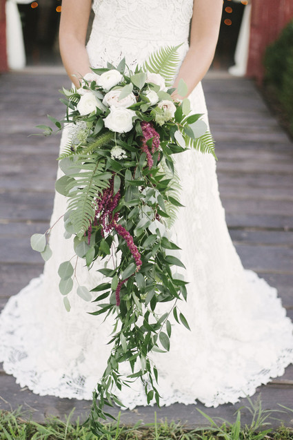Dramatic bridal bouquet