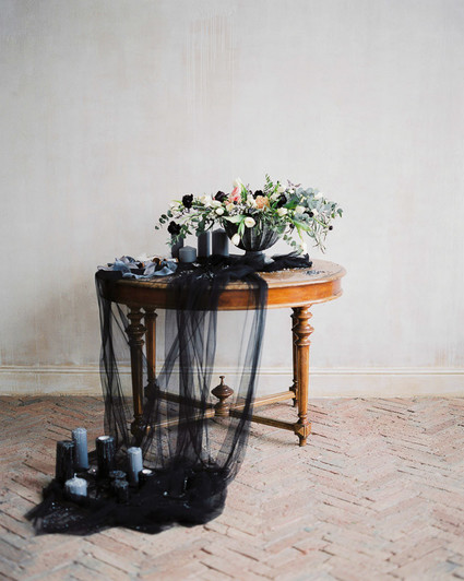 romantic black wedding ideas