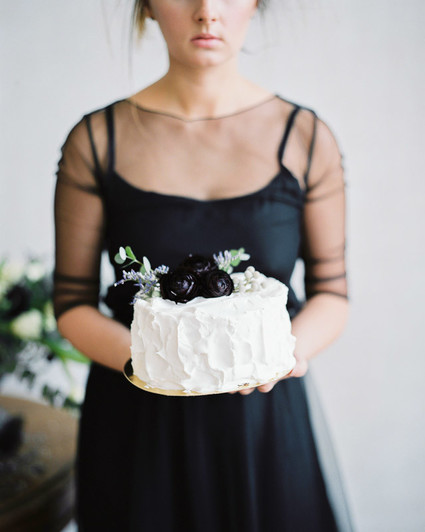 romantic black wedding ideas