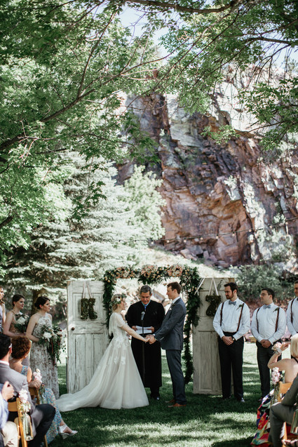 DIY vintage ceremony backdrop