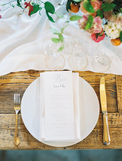 Rustic wedding decor