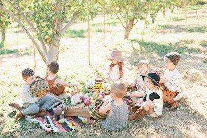kids apple picking party