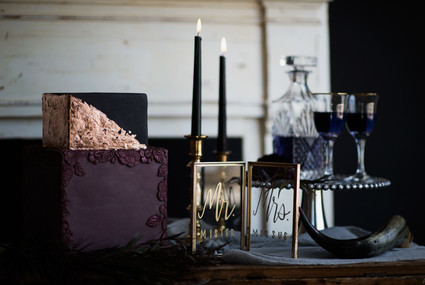 Modern wedding cake