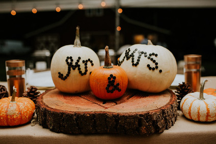 Fall wedding decor
