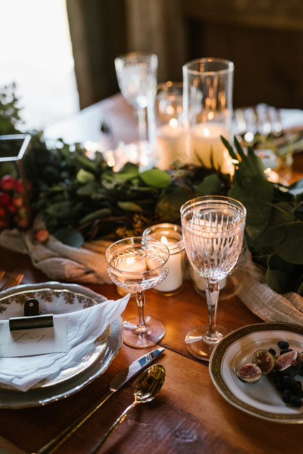 Fall barn wedding decor