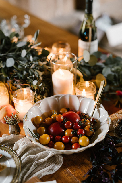 Fall barn wedding decor