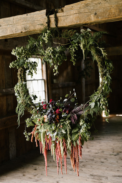 Fall wreath wedding decor