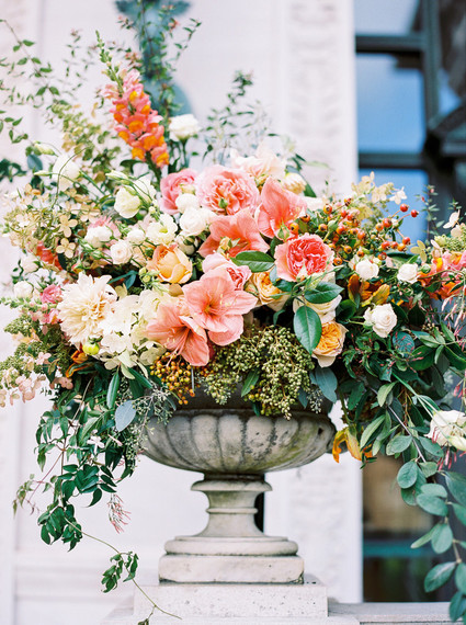 Elegant wedding decor