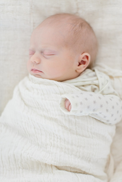 neutral natural newborn photos