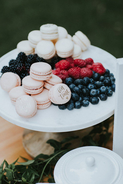 Macaroon desserts