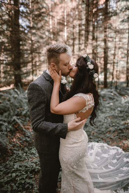 Forest wedding in Portland