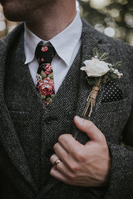 Floral grooms tie