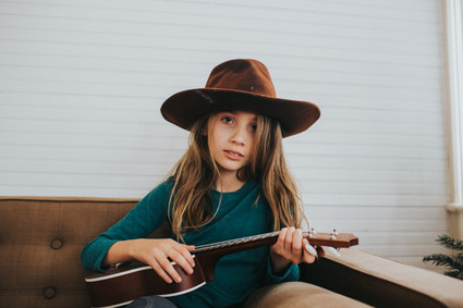 Farmhouse holiday family photos