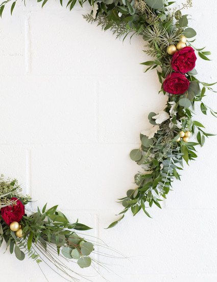 Holiday wreath