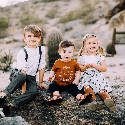 Modern desert family photos