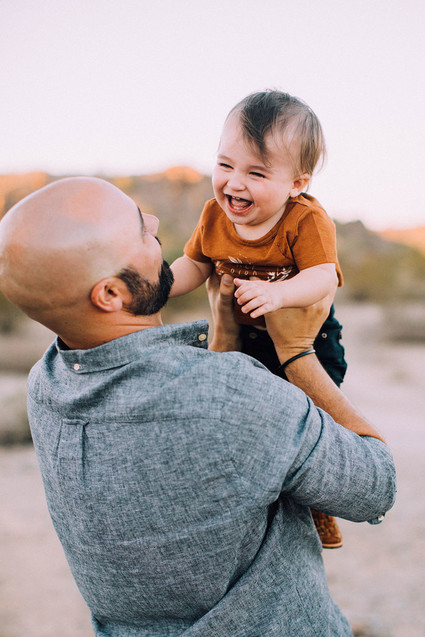 Modern desert family photos