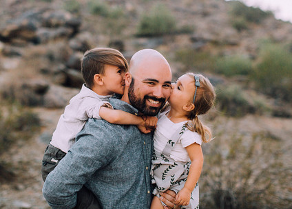 Modern desert family photos