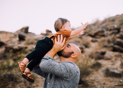 Modern desert family photos