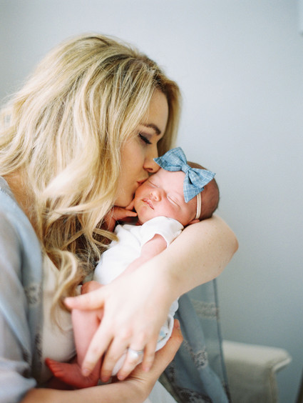 cozy winter newborn photos