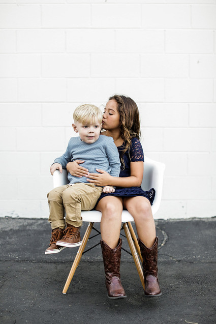 modern urban family photos