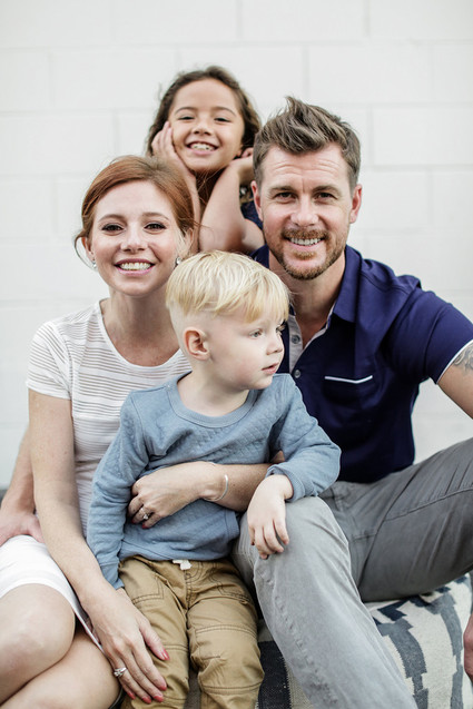 modern urban family photos