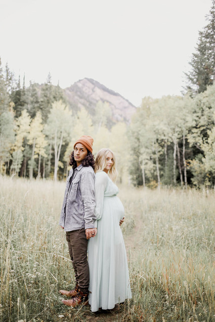 Boho rustic maternity photos