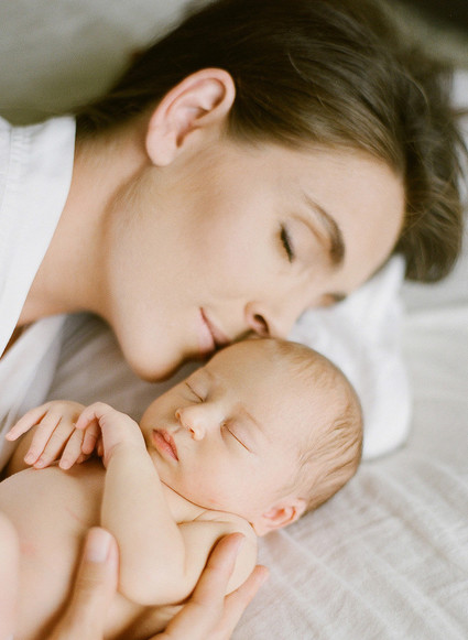 Natural light newborn photos in Vancouver