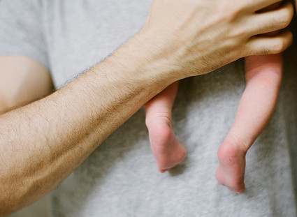 Natural light newborn photos in Vancouver