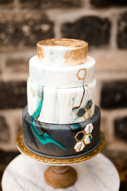 Moaner wedding cake