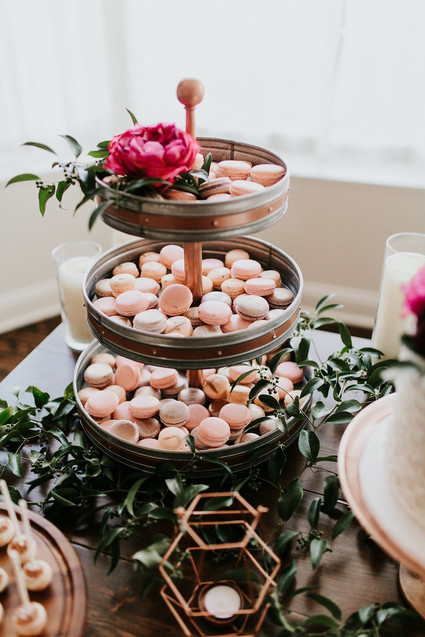 Modern dessert table