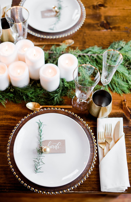 neutral christmas decor