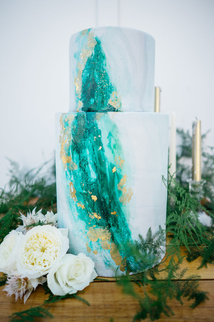 Modern wedding cake