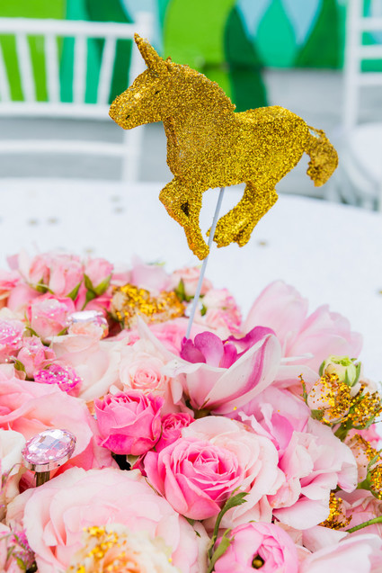 Unicorn cake topper