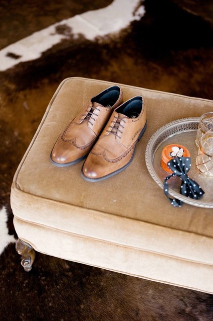 Groom's shoes