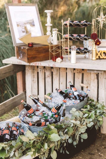 Rustic wedding decor