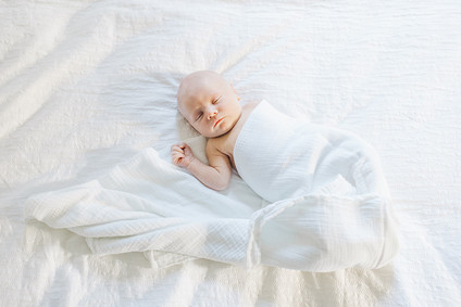 natural light newborn photos