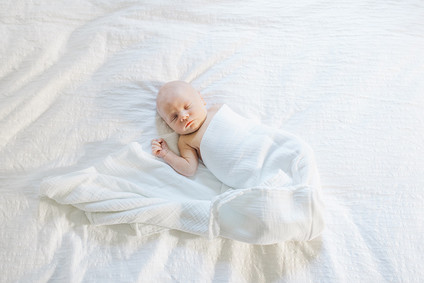 natural light newborn photos