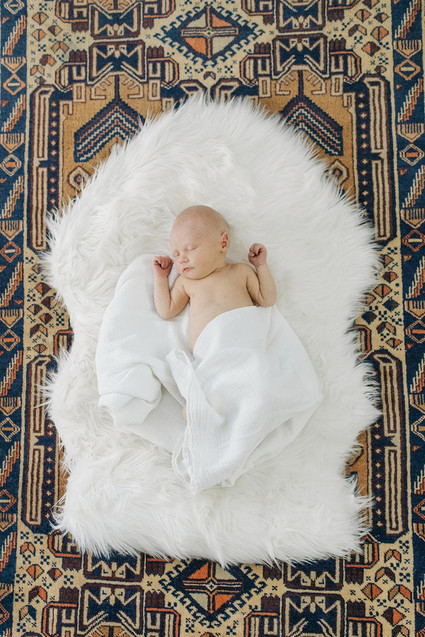 natural light newborn photos