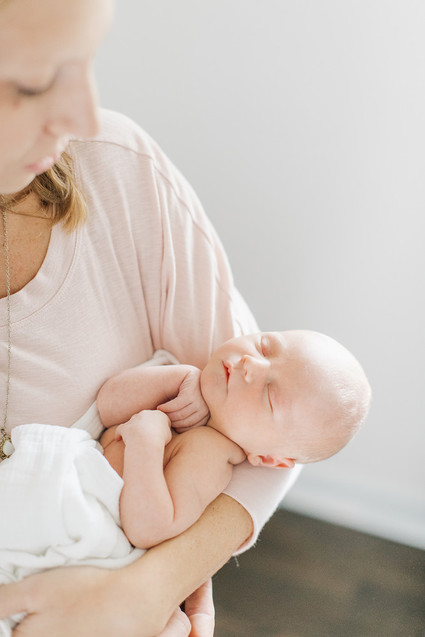 natural light newborn photos