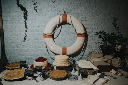 DIY cake table